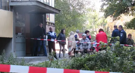 Тригодишното дете спаси семейството си при адски пожар в &bdquo;Здравец&ldquo;