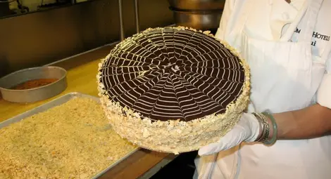 Десертът от ергенското парти на Джон Кенеди