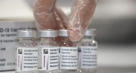 Румъния продължава ваксинацията с AstraZeneca за всички възрастови групи