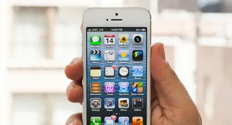 Епъл продаде 9 милиона iPhone за три дни