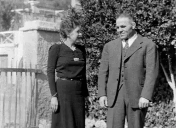 Пръстен с брилянт завещал Дан Колов на любимата си /галерия/ Пръстен с брилянт завещал Дан Колов на любимата си /галерия/