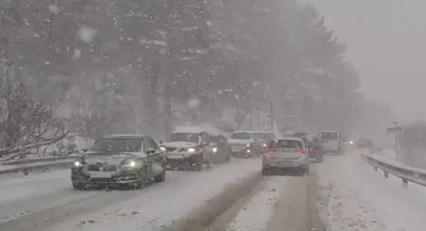 Преминаването през прохода "Предел" става само с вериги