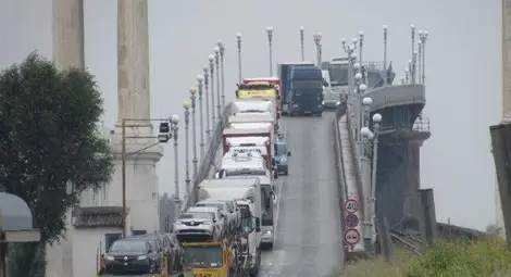 Справка в интернет показва колко се чака на Дунав мост