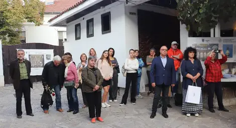 Дунавската задруга на художествените занаяти отбеляза 10 години от основаването си в Русе с изложба и книга