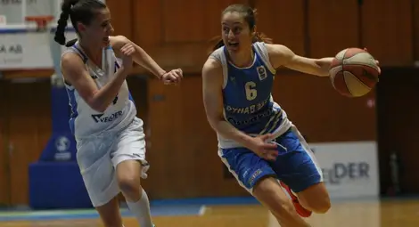 &bdquo;Дунав 8806&ldquo; ще срещне най-лекия съперник в полуфинала за купата