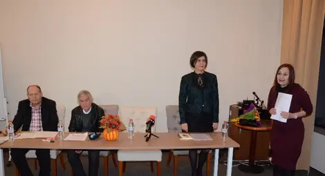 Жана Христова сподели с русенски  ценители двете си стихосбирки