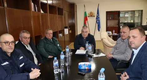 Драгомир Драганов: В Русенска област въведохме 24-часов режим на наблюдение на пътната обстановка, ситуацията е спокойна Драгомир Драганов: В Русенска област въведохме 24-часов режим на наблюдение на пътната обстановка, ситуацията е спокойна