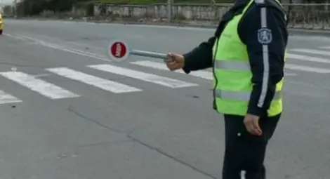 Пиян шофьор с 3,04 промила алкохол едва не премаза полицай