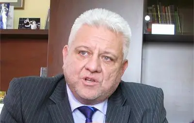 Д-р Валентин Ангелов: Открит рано, при 40% ракът е лечим. 10 сигнала за заболяване