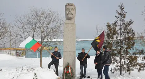 Патриоти почетоха паметта на &bdquo;македонския Левски&ldquo;
