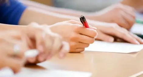 1514 зрелостници се явяват на матурите  по български език и литература в сряда