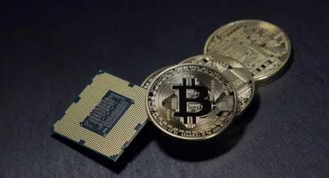 Китай и Мъск отново натиснаха биткойн