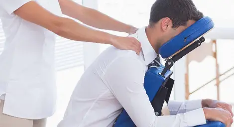 Масаж на работното място - нова екстра в Русе