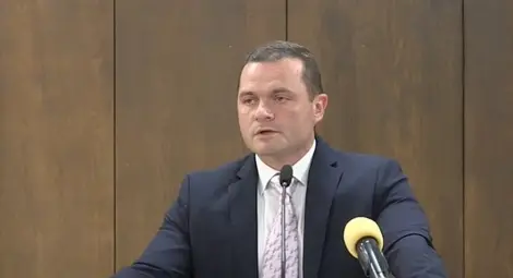 Кметът обсъжда с просветния министър отварянето на детските градини Кметът обсъжда с просветния министър отварянето на детските градини