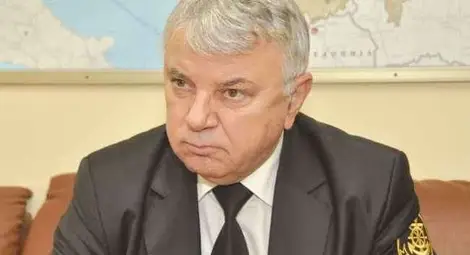 Почти 10 дни &bdquo;Феритоп 1&ldquo; се е държал хоризонтално във водата