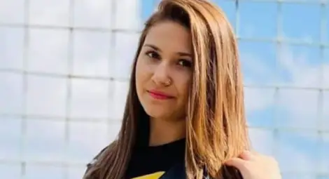 Полицията издирва 12-годишно момиче Полицията издирва 12-годишно момиче