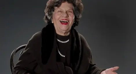 Невероятната Стоянка Мутафова се обясни в любов на Русе