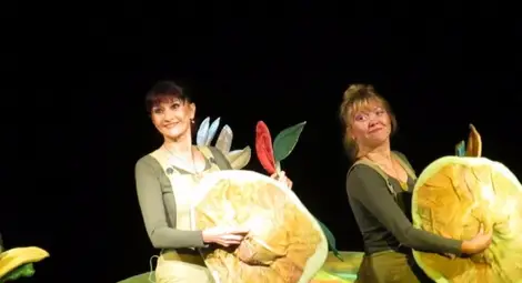 Теменуга Хараланова от втори клас знаела, че ще играе в куклен театър