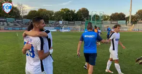 „Дунав“ се бори и с 10 души, но пак изпи горчивата чаша у дома