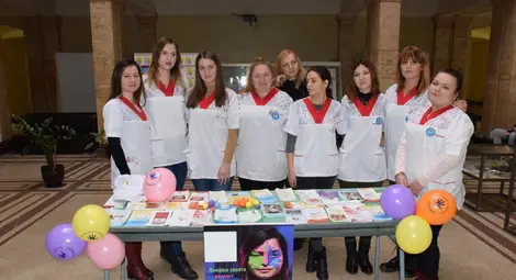 Студенти от клуб &bdquo;Здраве&ldquo; участваха в кампания за редките болести