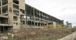 Документалисти влизат в останките  на хлорния комбинат „Верахим“