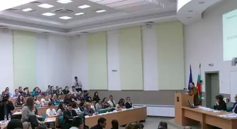 Над 10 компании предложиха стаж на завършващи студенти