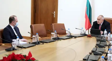 Ще осигурим ваксини срещу COVID-19 за гражданите на РС Македония