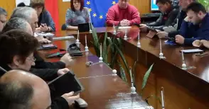 Ценово иска помощ от „Красива България“ за ремонта на детска градина „Баба Тонка“