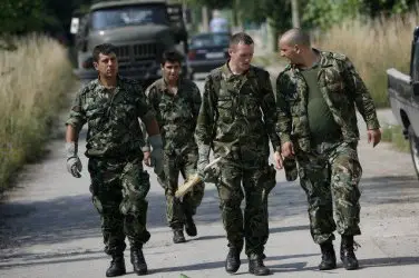 Доброволните войници ще взимат минимум по 510 лева Доброволните войници ще взимат минимум по 510 лева