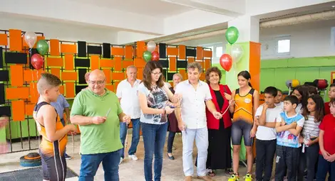 Тежката атлетика превзе още една училищна зала