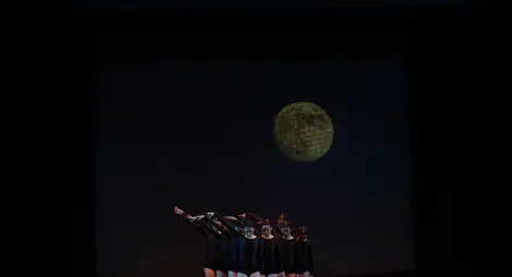 &bdquo;Импулс&ldquo; изиграха вдъхновено пред русенци &bdquo;История на танца&ldquo; /галерия/