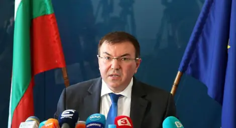 МЗ отхвърли идеята на Кунчев за намалена карантина за „управници“ МЗ отхвърли идеята на Кунчев за намалена карантина за „управници“