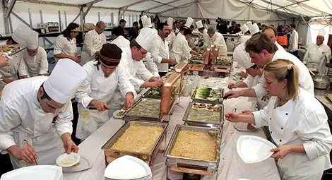 Англия търси наши готвачи