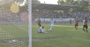 Домакински шок за „Дунав“: Продадени само 3500 билета при наполовина пълен стадион