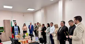 „Прогресивна България” откри офиса си в Русе с водосвет и заявка за нова енергия в политиката