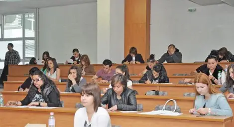 Студенти пишат 4 вместо &bdquo;ч&rdquo;