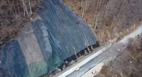 В заключителен етап са укрепителните дейности на срутището по пътя за Рилския манастир В заключителен етап са укрепителните дейности на срутището по пътя за Рилския манастир