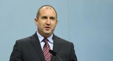 Радев: България се нуждае от минимум 16 самолета Радев: България се нуждае от минимум 16 самолета