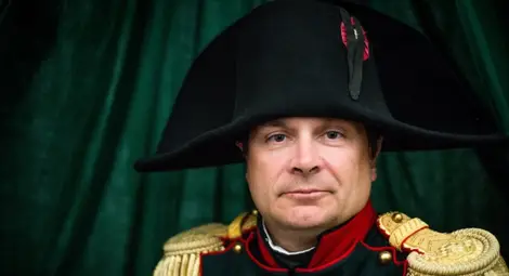 Кичур коса от Наполеон продадена за почти 19 хил. евро Кичур коса от Наполеон продадена за почти 19 хил. евро