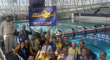Ветераните на &bdquo;Ирис&ldquo; отново показаха висока класа на плувен турнир в Бургас