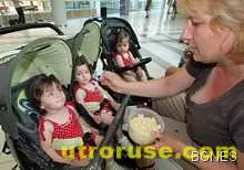 Най-плодовитата сурогатна майка роди последното си бебе Най-плодовитата сурогатна майка роди последното си бебе