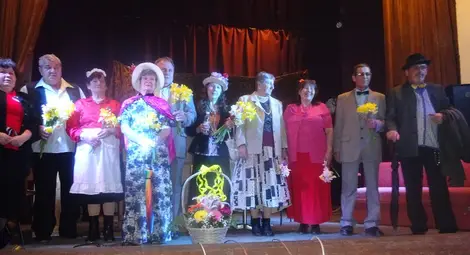 Самодейци разсмяха белцовчани  с комедия на патриарха Вазов