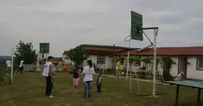 15 приемни семейства дарени с двудневна почивка в Писанец