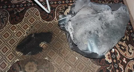 Взрив изхвърли таван на кола на 6-ия етаж