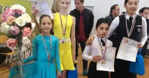 Танцьорите на „Фламинго“ с призови места в Чирпан