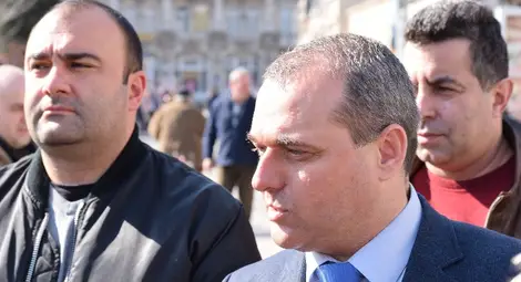 Искрен Веселинов: Надяваме се с края на март да дойде по-добро начало за страната ни