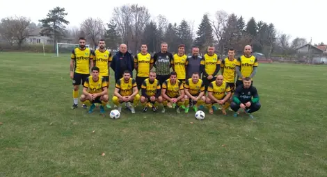 Човекът оркестър в &bdquo;Сокол&ldquo;: Трудно е, но бием наред