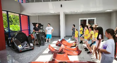 Ученици от ОУ "Никола Обретенов" посетиха учебни зали и лаборатории в Русенския университет