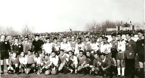 Възрастните фенове твърдят, че мачът срещу &bdquo;Крузейро&ldquo; е най-посетеният футболен спектъкъл в Русе.