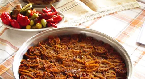 Красивите носии и обичаи на капанци в Гецово впечатлиха ученици етнографи